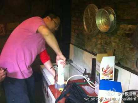 [转载]善心莲心医疗队第三次进入四川雅安灾区义诊送药及为灾民同胞安装净水设备大型报