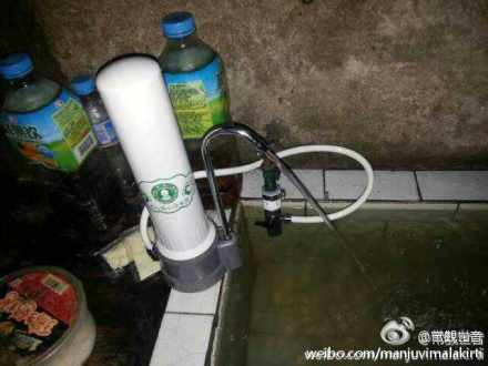 [转载]善心莲心医疗队第三次进入四川雅安灾区义诊送药及为灾民同胞安装净水设备大型报