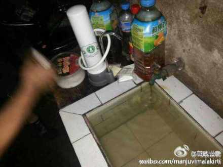 [转载]善心莲心医疗队第三次进入四川雅安灾区义诊送药及为灾民同胞安装净水设备大型报