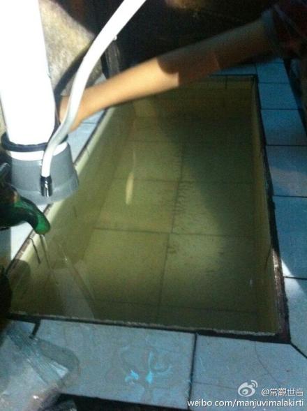 [转载]善心莲心医疗队第三次进入四川雅安灾区义诊送药及为灾民同胞安装净水设备大型报