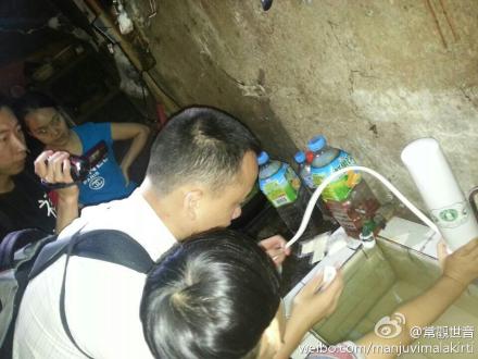 [转载]善心莲心医疗队第三次进入四川雅安灾区义诊送药及为灾民同胞安装净水设备大型报