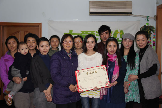 善心莲心再度向北京大爱清尘基金会捐赠35台制氧机