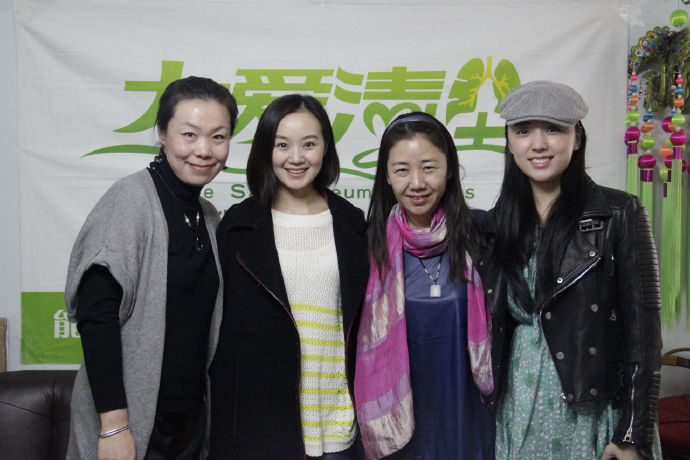 善心莲心再度向北京大爱清尘基金会捐赠35台制氧机