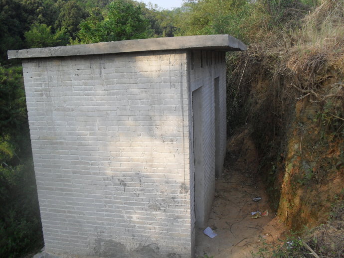 善心蓮心修建廣西賀村分校洗手間竣工