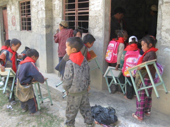 愛在大涼山-善心蓮心助學活動