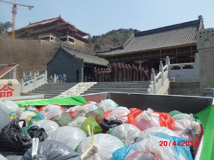 善心莲心联合辽宁大悲寺举行大型放生