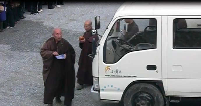 善心蓮心禮請遼寧海城大悲寺全體法師主持救劫大放生