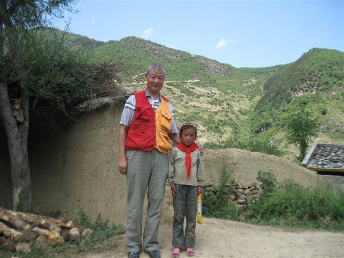 愛在大涼山-善心蓮心助學活動