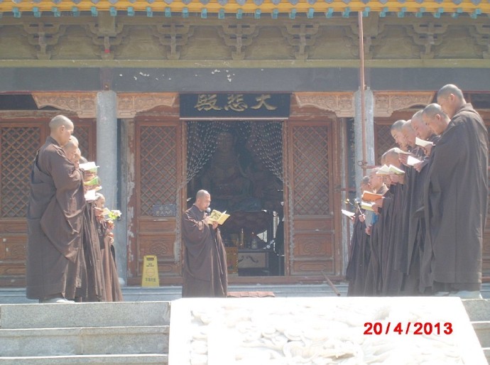 善心莲心联合辽宁大悲寺举行大型放生