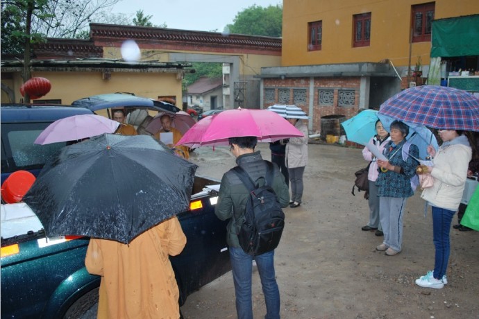 善心莲心联合浙江多宝讲寺举行大型放生
