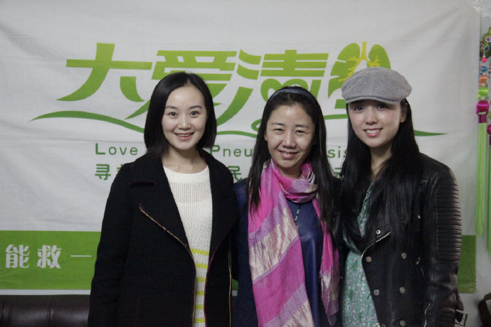 善心莲心再度向北京大爱清尘基金会捐赠35台制氧机